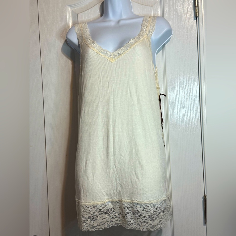 NWT Knox Rose Crème Lace Trimmed V-Neck Tank Top XXL ✨